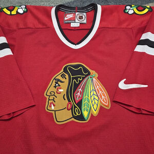 Vintage 90’s Nike Team Sports NHL Chicago Blackhawks Men’s Small Hockey Jersey